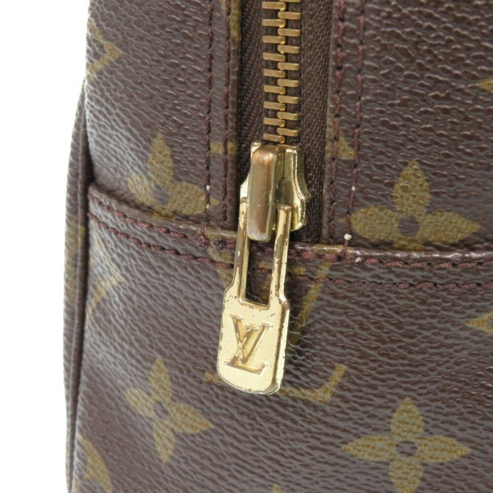 LOUIS VUITTON Brown Monogram Pouch - Picture 7 of 9